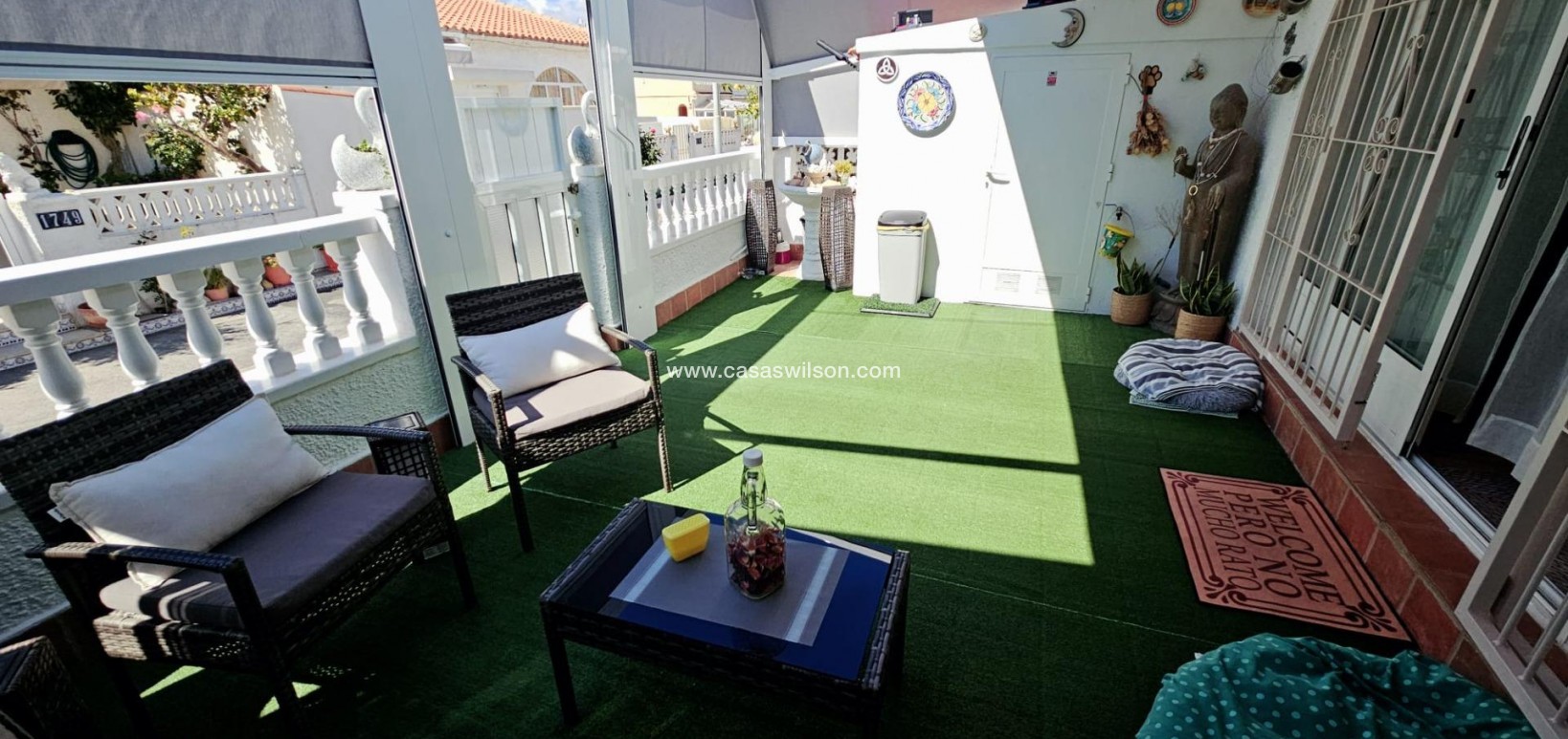 Sale - Bungalow - Torrevieja - La Siesta - El Salado - Torreta
