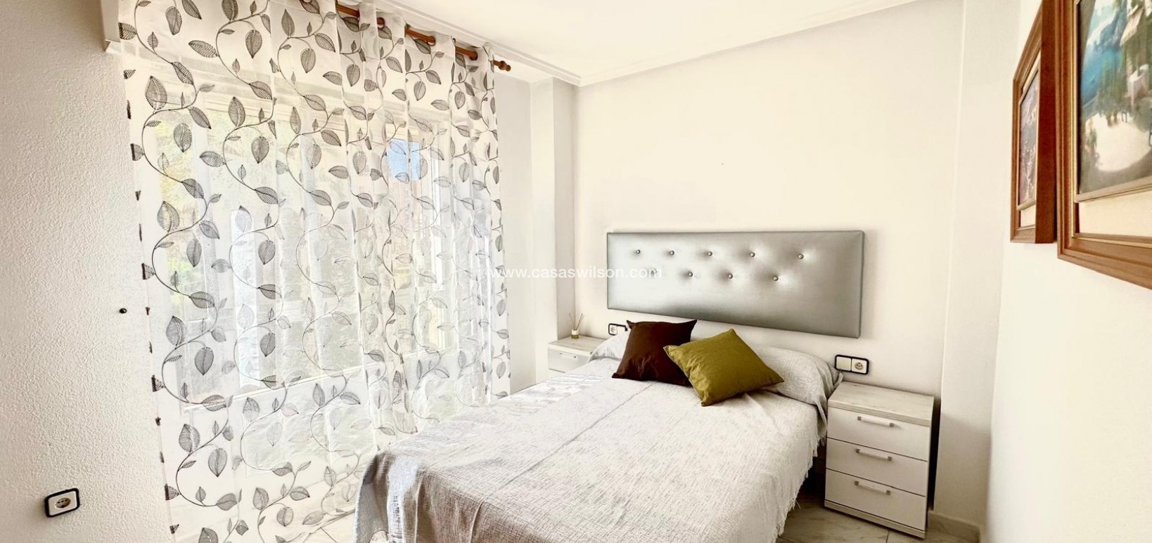 Sale - Apartment - Torrevieja - Playa del Cura