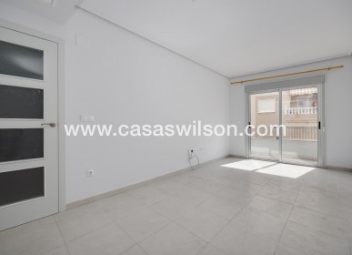 Sale - Apartment - Torrevieja - Estacion De Autobuses