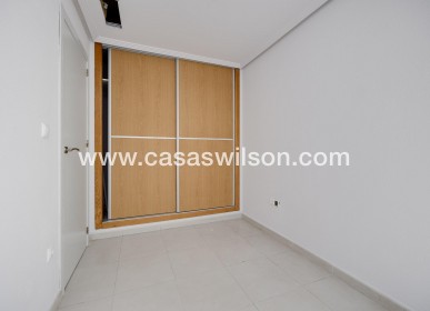 Sale - Apartment - Torrevieja - Estacion De Autobuses