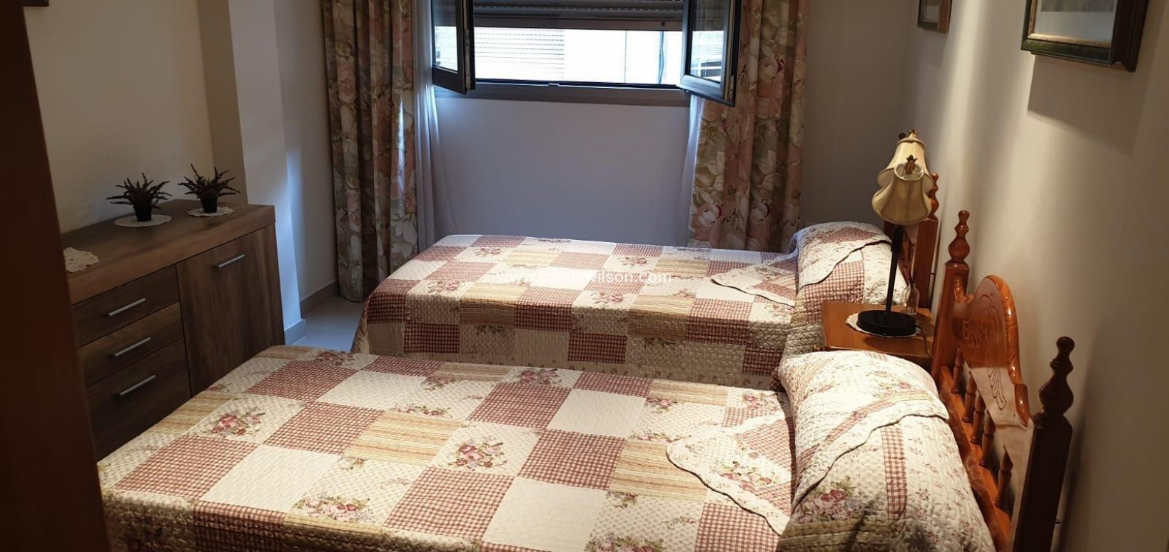 Sale - Apartment - Torrevieja - Las Piscinas Naturales