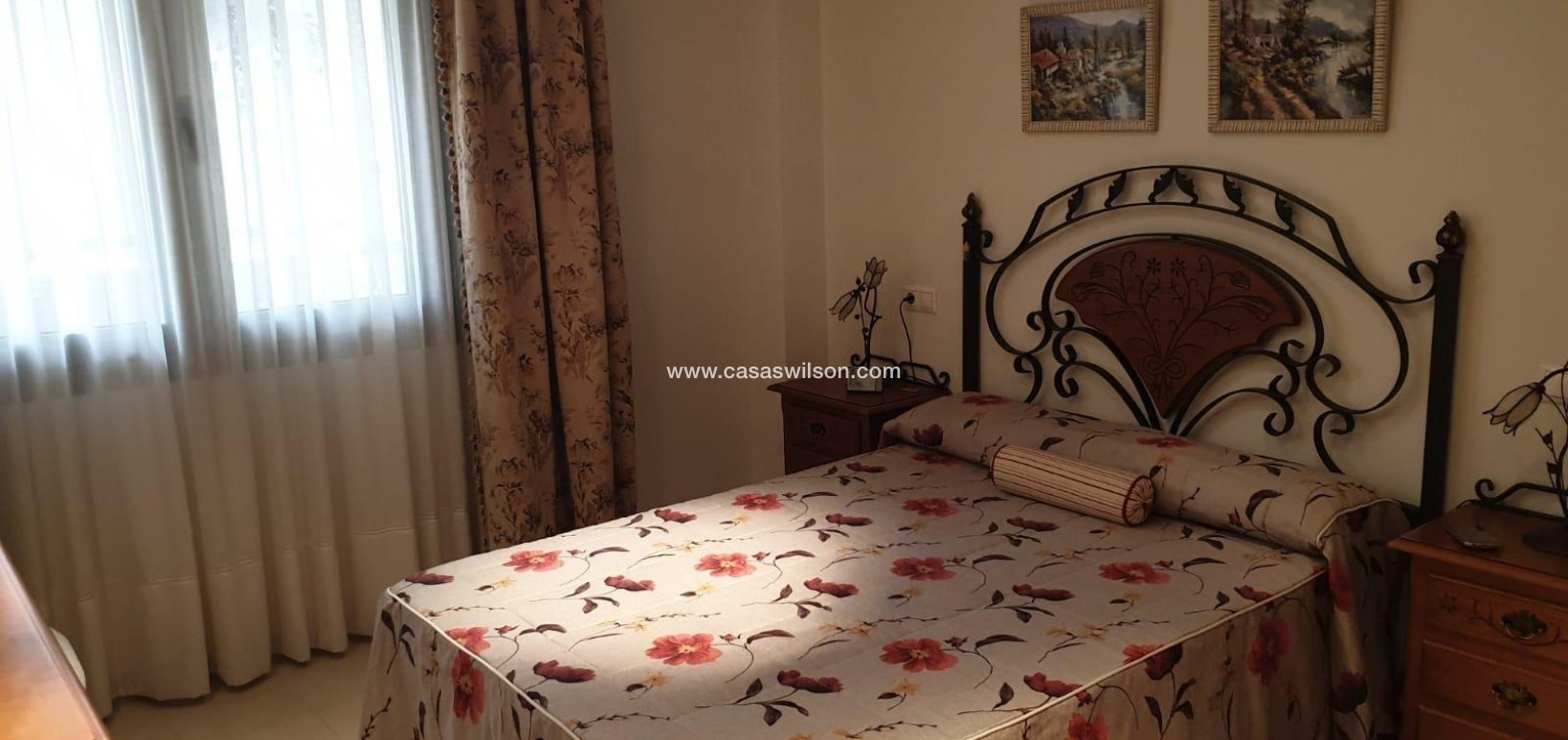 Sale - Apartment - Torrevieja - Las Piscinas Naturales