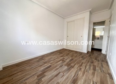 Sale - Apartment - San Miguel de Salinas - Inland