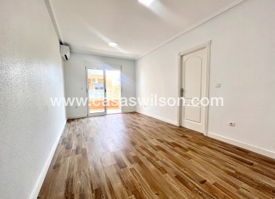 Sale - Apartment - San Miguel de Salinas - Inland