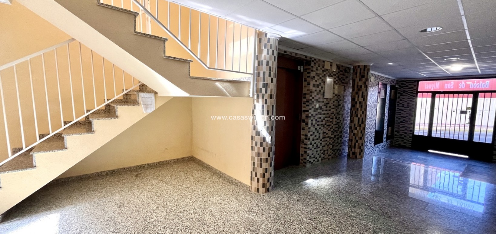 Sale - Apartment - San Miguel de Salinas - Inland