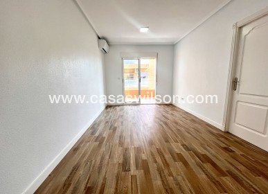 Sale - Apartment - San Miguel de Salinas - Inland