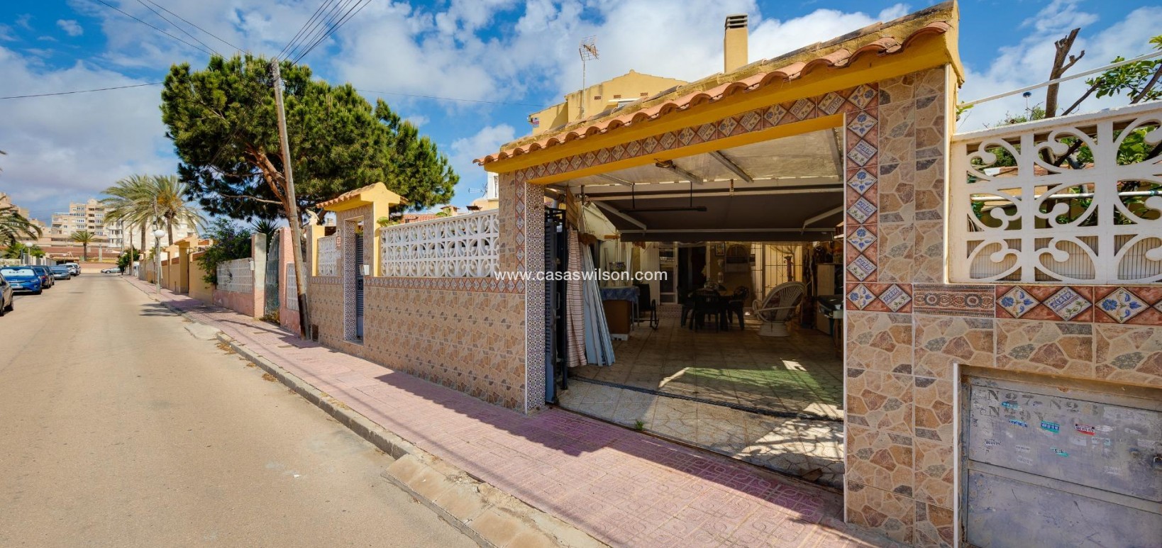 Sale - Villa - Torrevieja - Aguas Nuevas