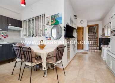 Sale - Villa - Torrevieja - Aguas Nuevas