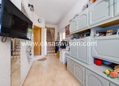 Sale - Villa - Torrevieja - Aguas Nuevas
