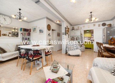 Sale - Villa - Torrevieja - Aguas Nuevas