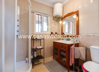 Sale - Villa - Torrevieja - Aguas Nuevas