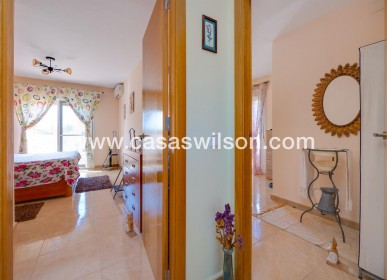 Sale - Villa - Torrevieja - Aguas Nuevas