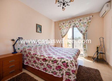 Sale - Villa - Torrevieja - Aguas Nuevas