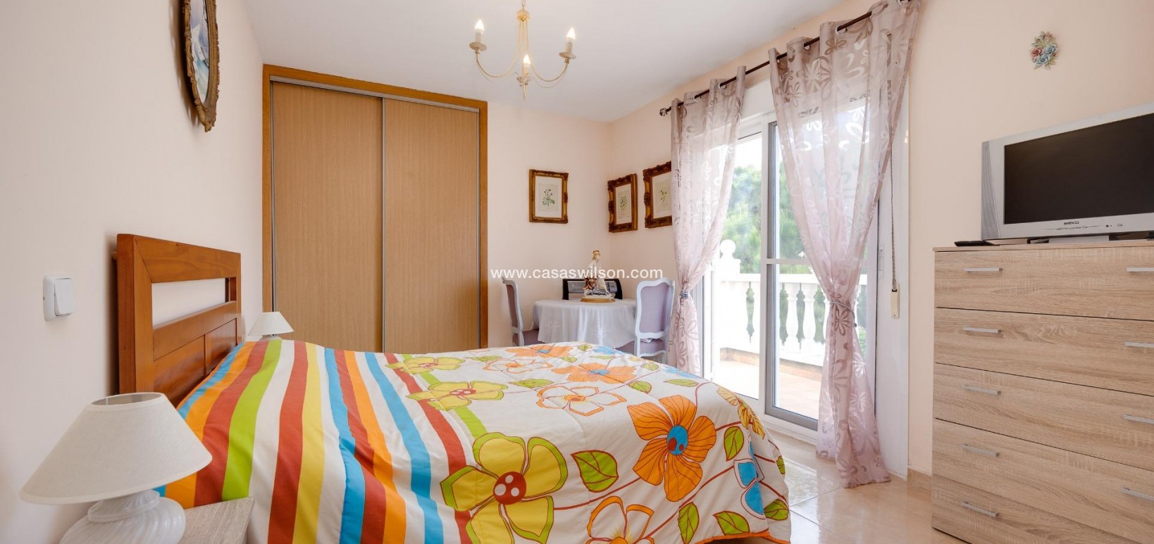 Sale - Villa - Torrevieja - Aguas Nuevas