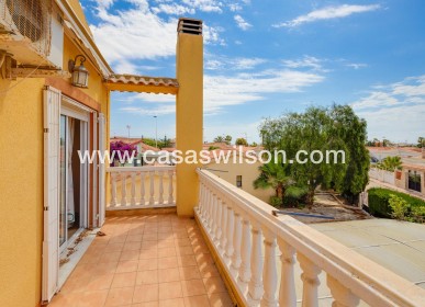 Sale - Villa - Torrevieja - Aguas Nuevas