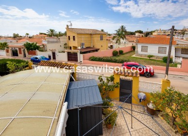 Sale - Villa - Torrevieja - Aguas Nuevas