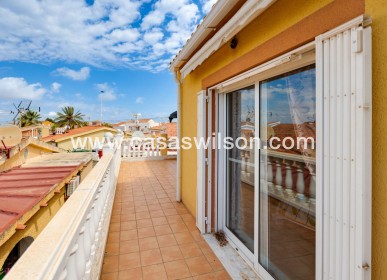 Sale - Villa - Torrevieja - Aguas Nuevas
