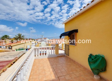 Sale - Villa - Torrevieja - Aguas Nuevas