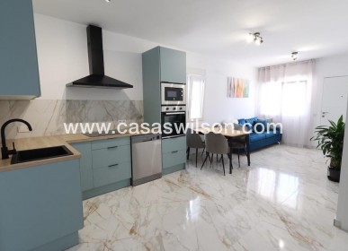 Sale - Townhouse - Torrevieja - Costa Blanca
