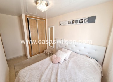 Sale - Apartment - Torrevieja - Playa de los Locos