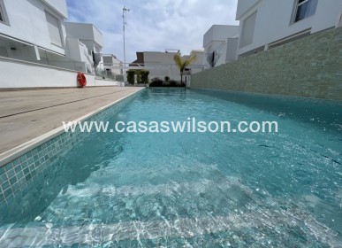 Sale - Bungalow - Pilar de la Horadada - Costa Blanca