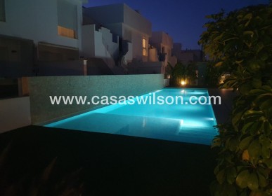 Sale - Bungalow - Pilar de la Horadada - Costa Blanca