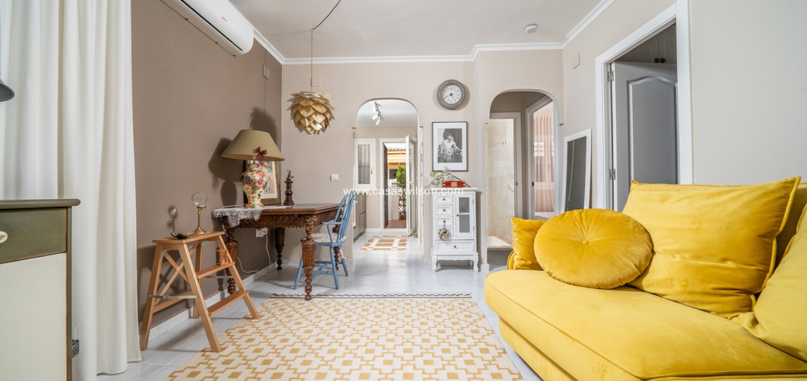 Sale - Bungalow - Torrevieja - La Mata