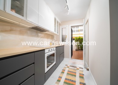 Sale - Bungalow - Torrevieja - La Mata