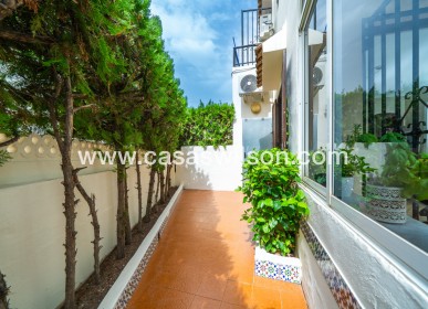 Sale - Bungalow - Torrevieja - La Mata