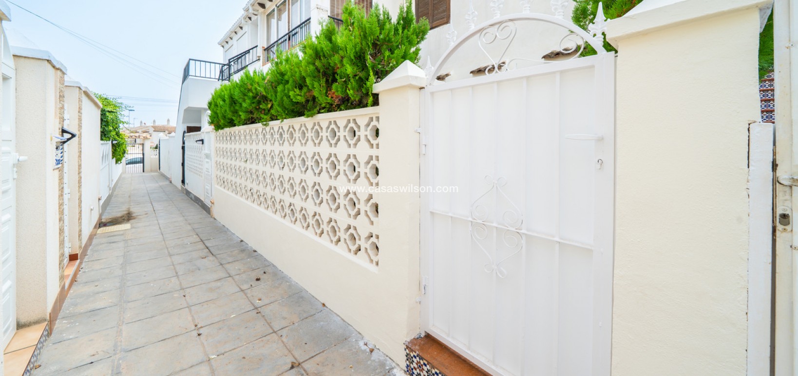 Sale - Bungalow - Torrevieja - La Mata