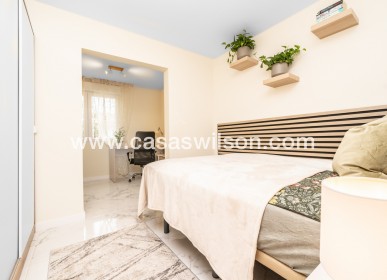 Sale - Bungalow - Torrevieja - Torretas