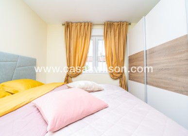 Sale - Bungalow - Torrevieja - Torretas