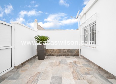 Sale - Bungalow - Torrevieja - Torretas