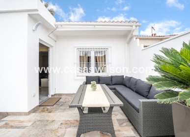 Sale - Bungalow - Torrevieja - Torretas