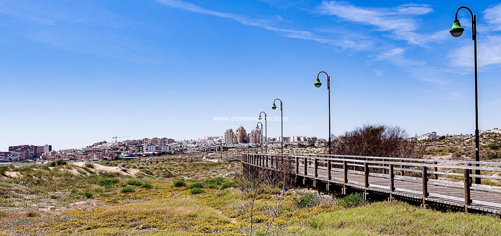 Sale - Apartment - Torrevieja - La Mata