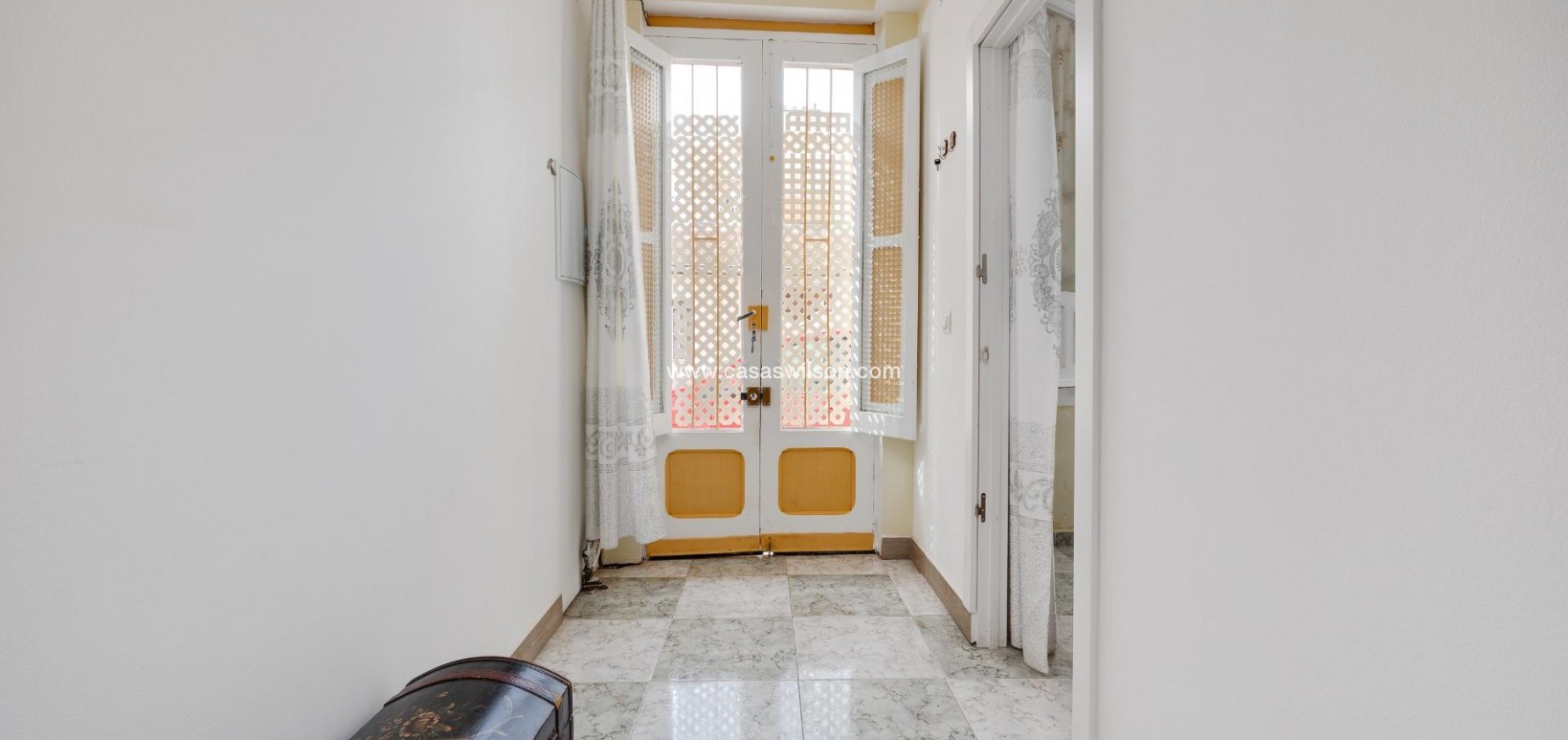 Sale - Apartment - Torrevieja - Centro