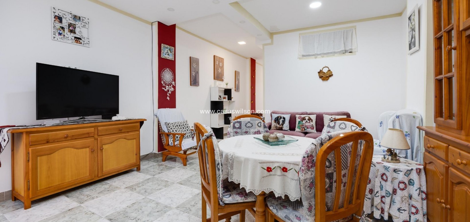 Sale - Apartment - Torrevieja - Centro