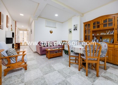 Sale - Apartment - Torrevieja - Centro