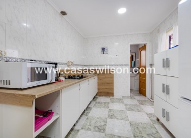 Sale - Apartment - Torrevieja - Centro