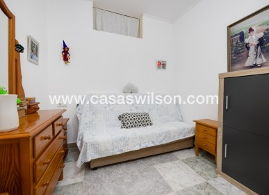 Sale - Apartment - Torrevieja - Centro