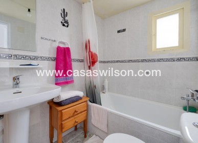 Sale - Apartment - Torrevieja - Centro