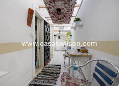 Sale - Apartment - Torrevieja - Centro