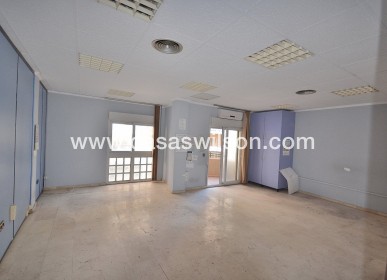 Sale - Apartment - Torrevieja - Centro