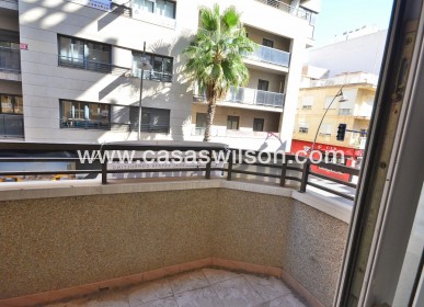 Sale - Apartment - Torrevieja - Centro
