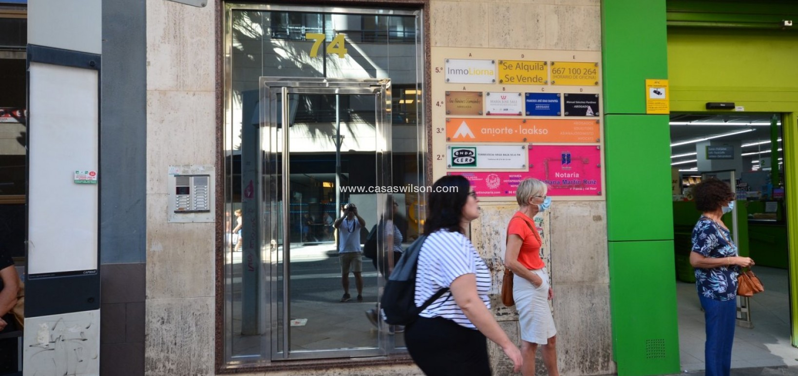 Sale - Apartment - Torrevieja - Centro