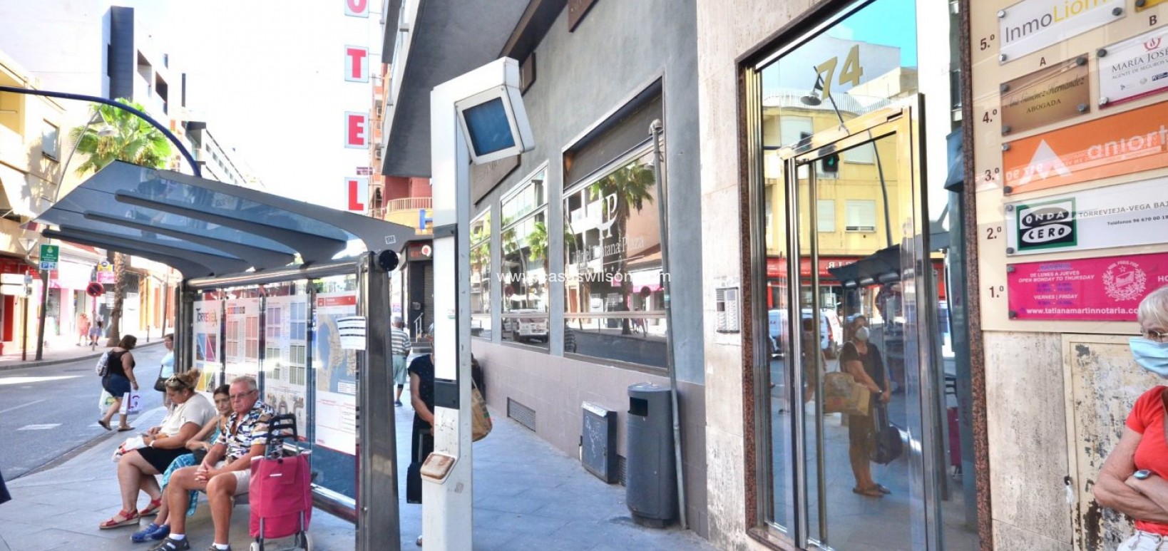 Sale - Apartment - Torrevieja - Centro