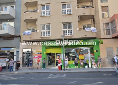 Sale - Apartment - Torrevieja - Centro