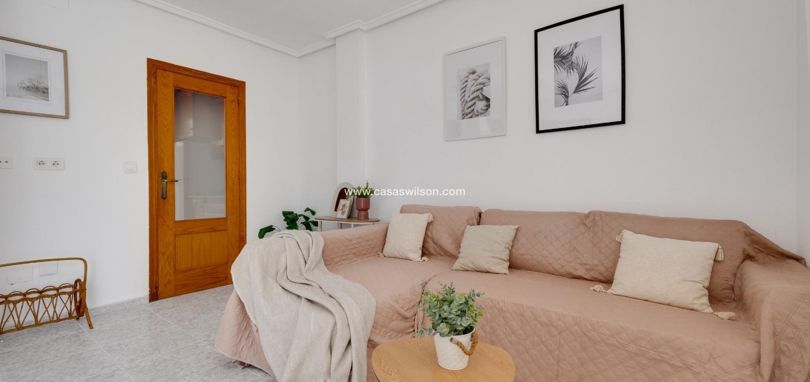 Sale - Bungalow - Torrevieja - Los Frutales