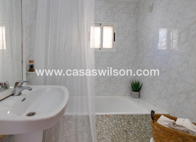 Sale - Bungalow - Torrevieja - Los Frutales
