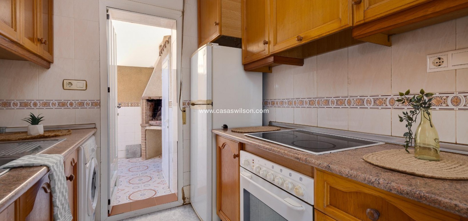 Sale - Bungalow - Torrevieja - Los Frutales